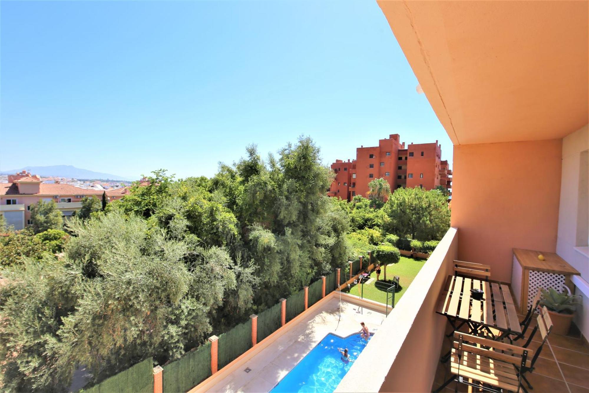 Estepona Town Apartment Carmen Bagian luar foto