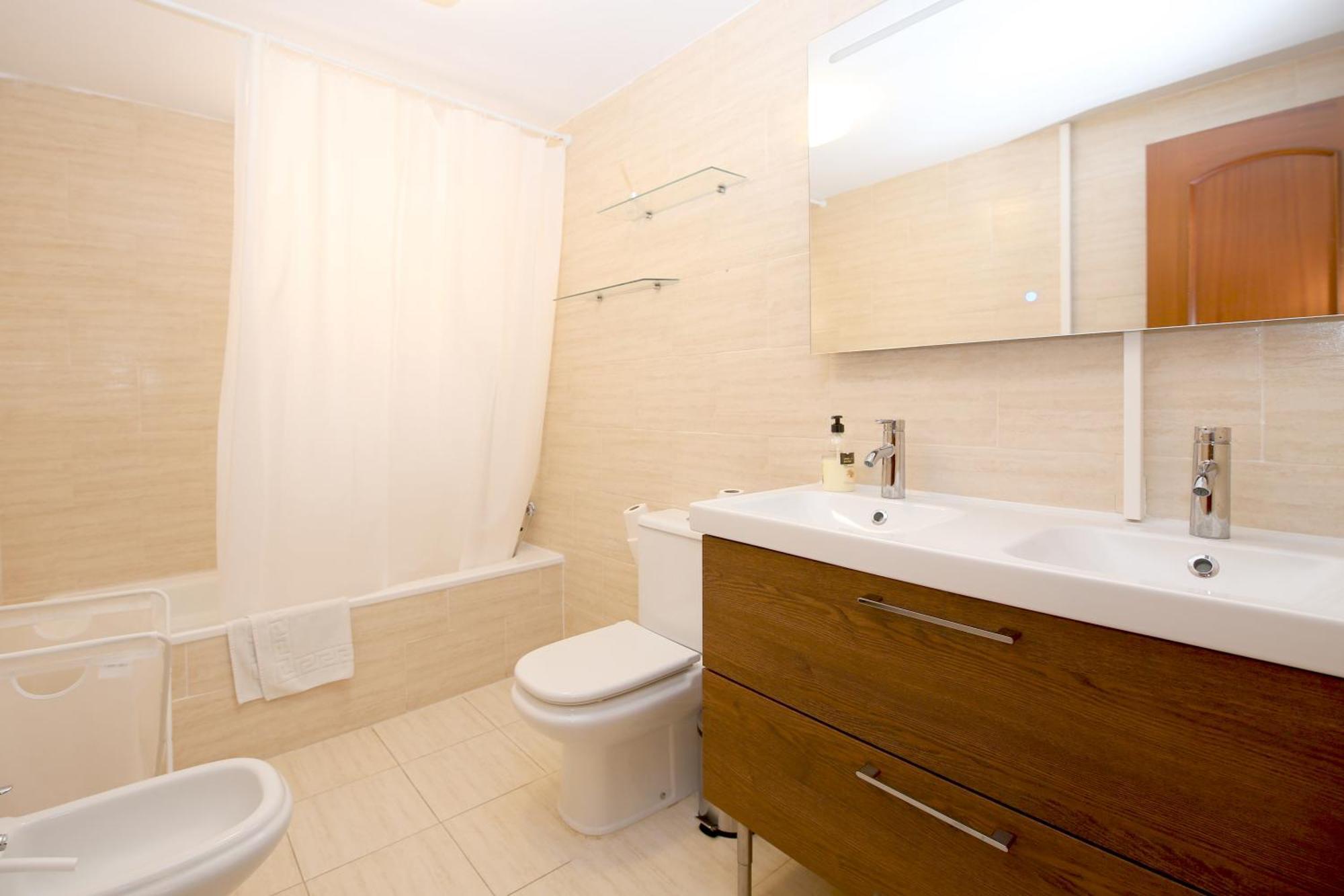 Estepona Town Apartment Carmen Bagian luar foto